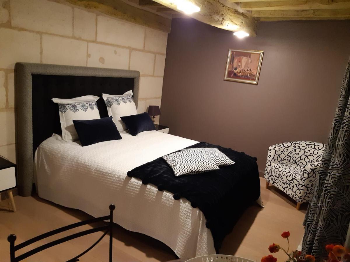 Agreables Chambres D'Hotes Dans Maison Xviiie Винёй Экстерьер фото