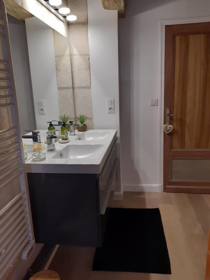 Agreables Chambres D'Hotes Dans Maison Xviiie Винёй Экстерьер фото