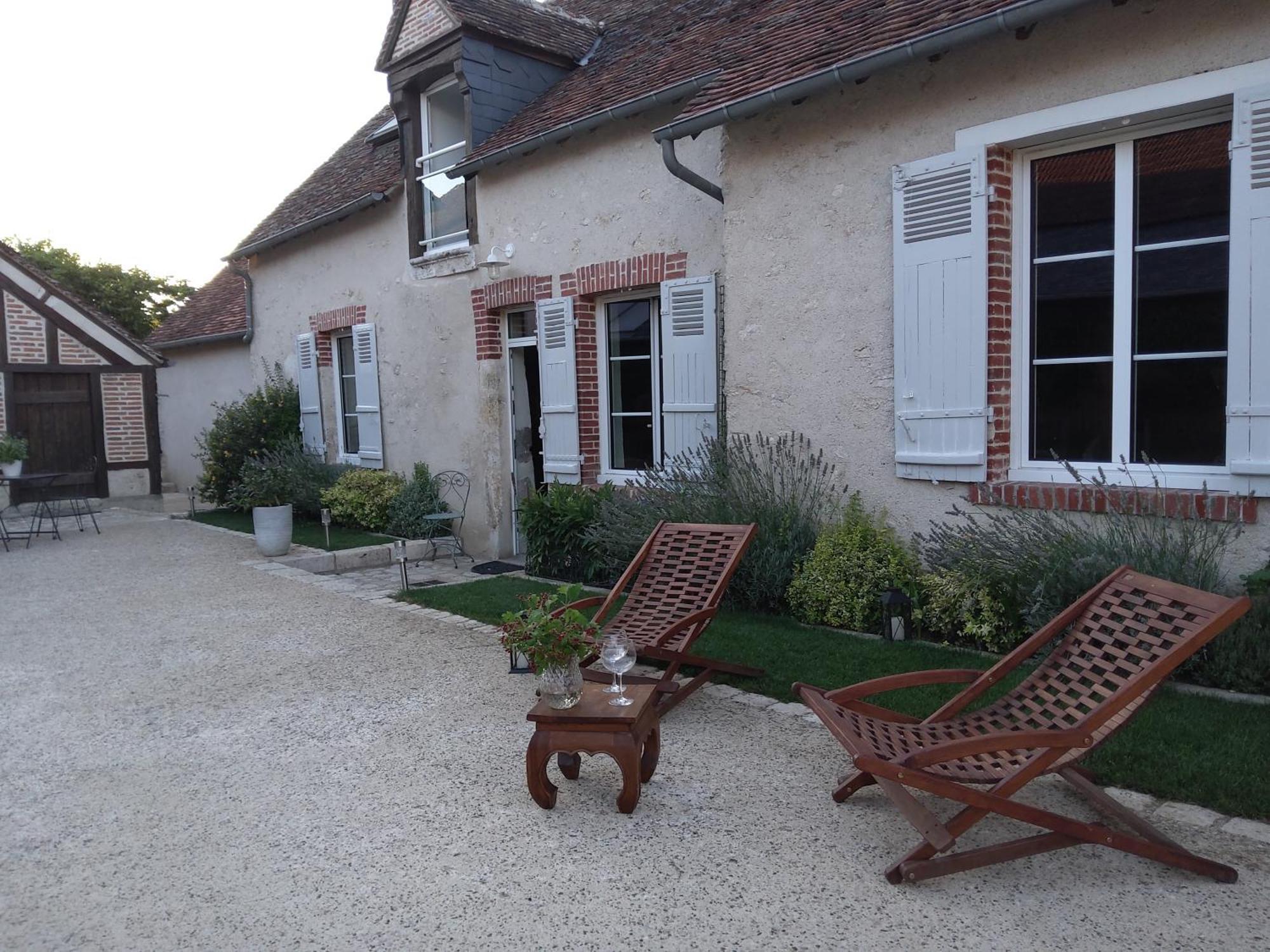 Agreables Chambres D'Hotes Dans Maison Xviiie Винёй Экстерьер фото